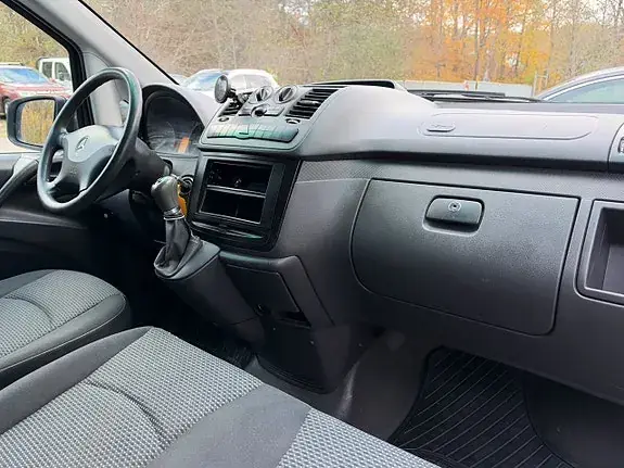 Mercedes-Benz Vito 113 2012 photo 4