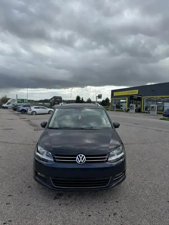 Volkswagen Sharan 2013 photo 2
