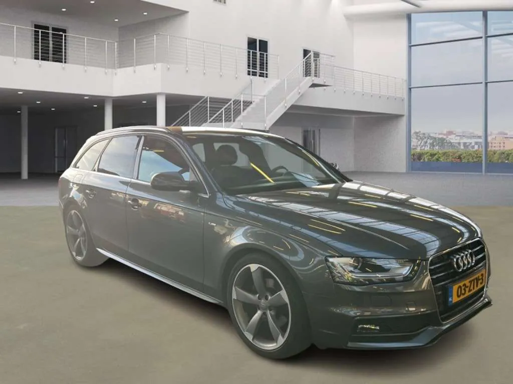 Audi A4 Avant 2013 photo 2