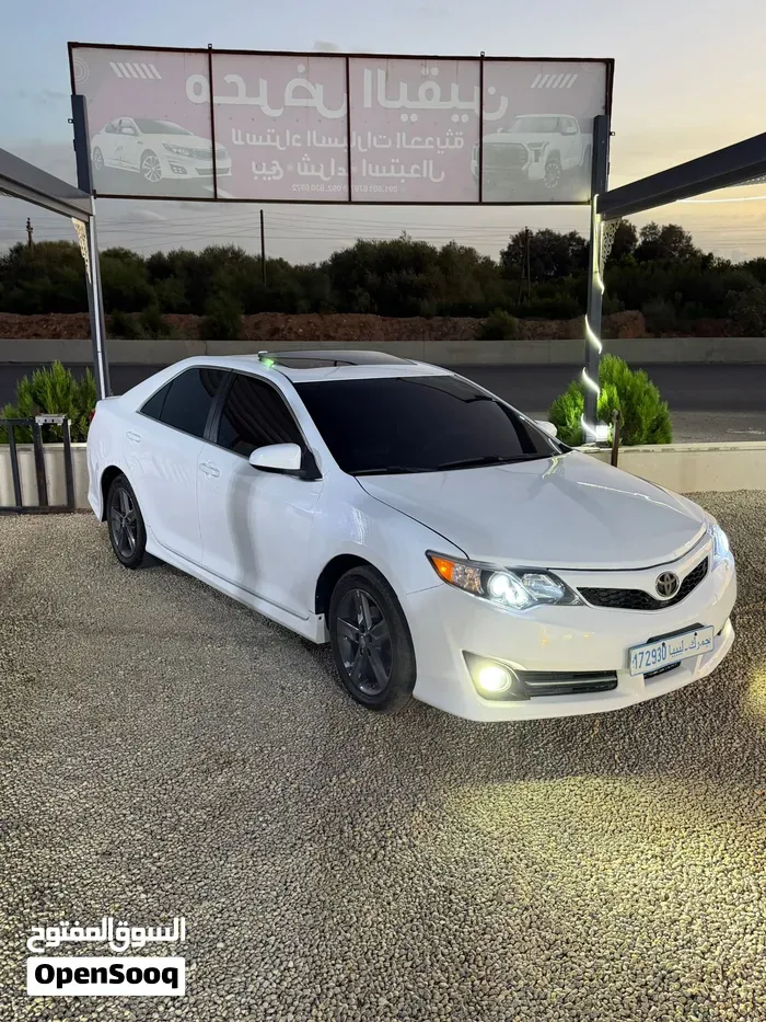 Toyota Camry 2014 photo 4