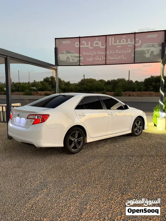 Toyota Camry 2014 photo 3