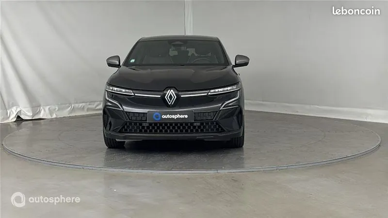 Renault Megane 2023 photo 2