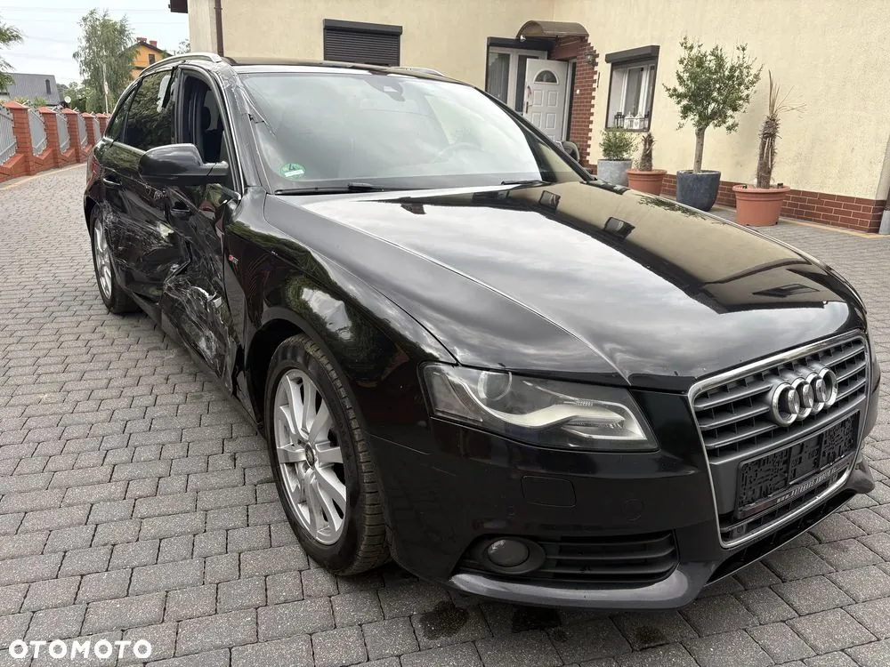 Audi A4 2010 photo 3