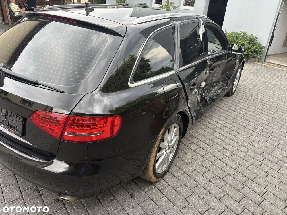 Audi A4 2010 photo 5