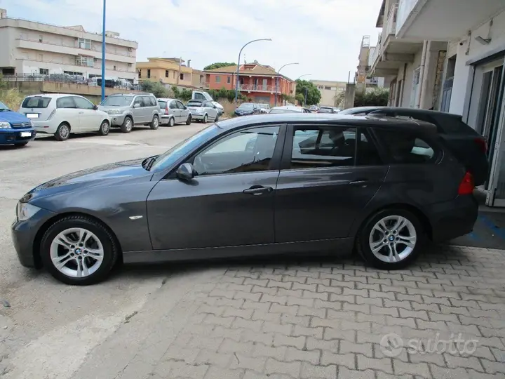 BMW 320D 2008 photo 4