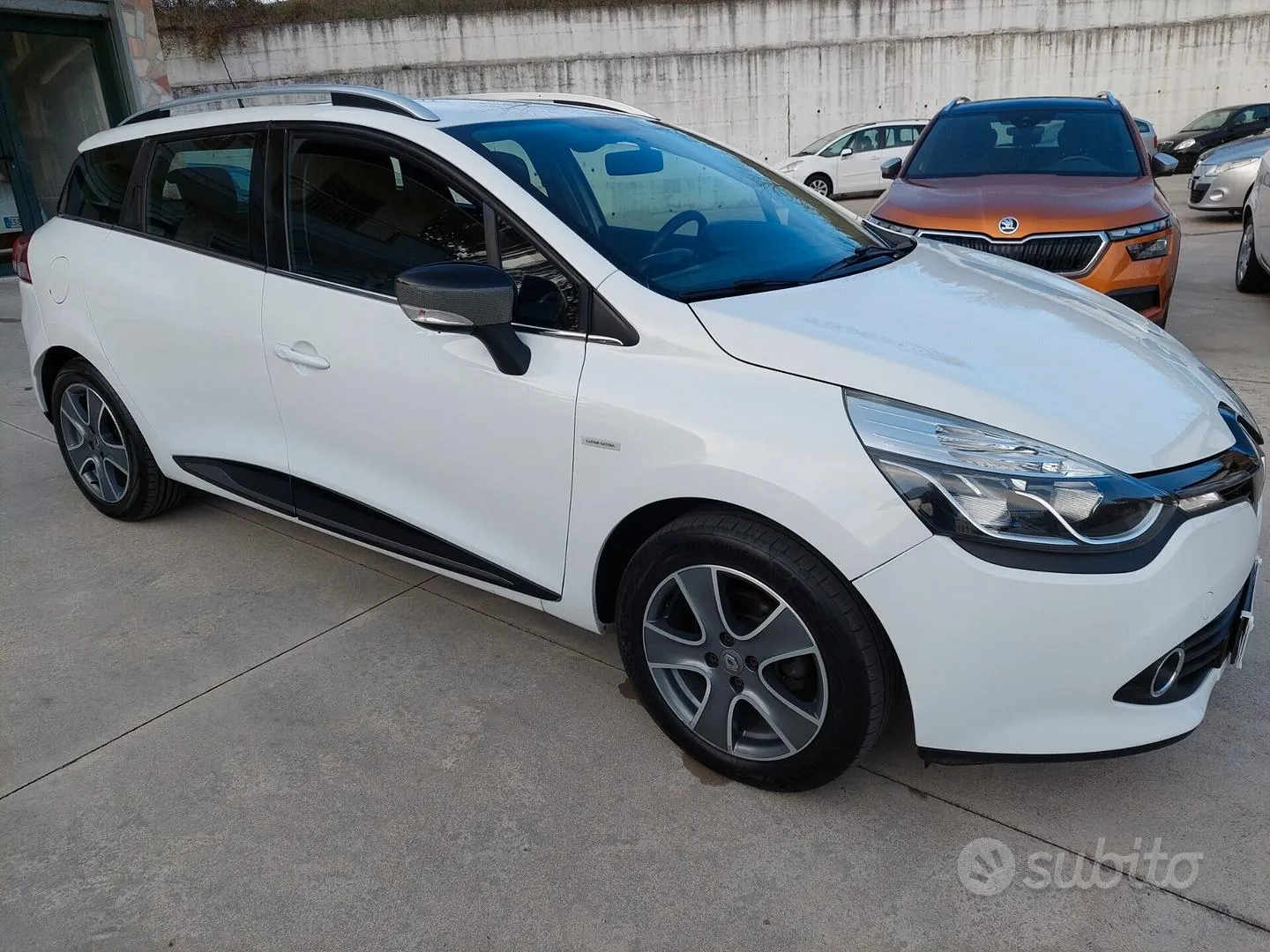 Renault Clio 2015 photo 2