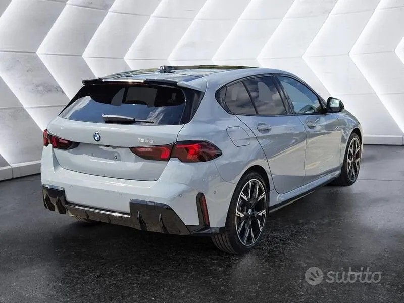 BMW 1 Series 2026 photo 4