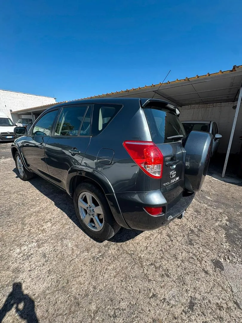Toyota Rav4 2006 photo 4