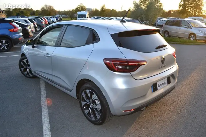Renault Clio 2024 photo 5