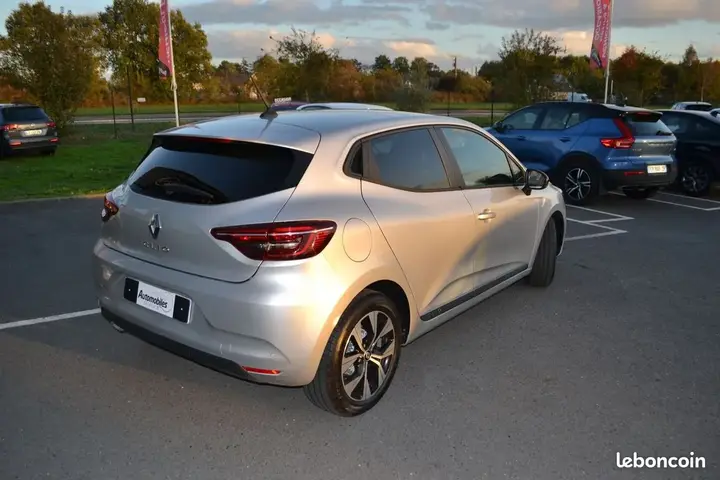 Renault Clio 2024 photo 4