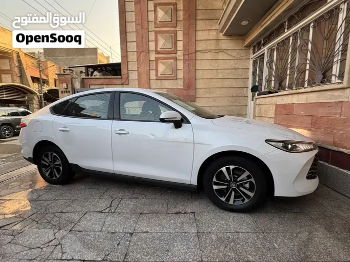 BYD Qin 2025 photo 2