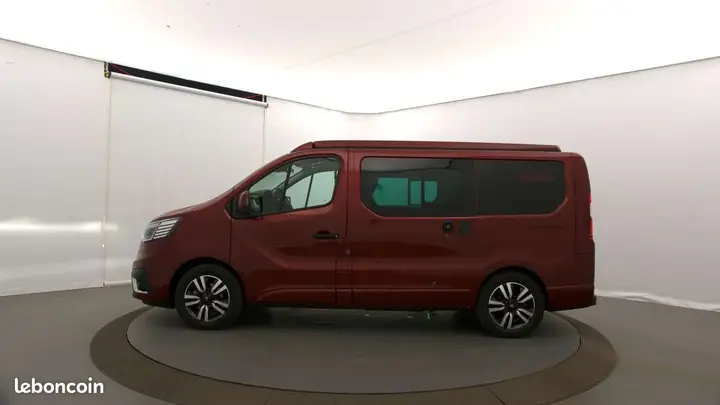 Renault Trafic 2022 photo 4