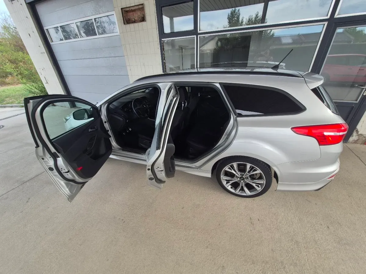 Ford Focus 2018 photo 3