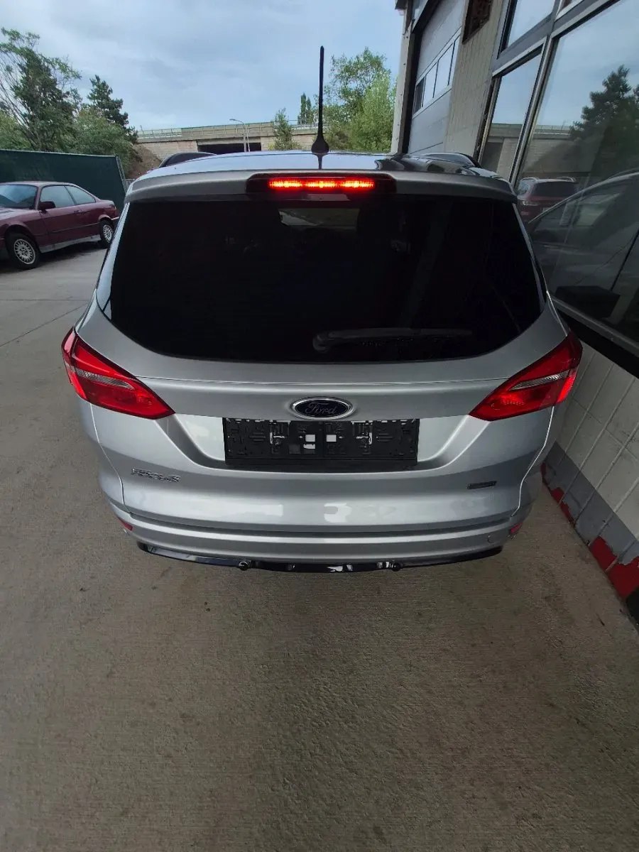 Ford Focus 2018 photo 2
