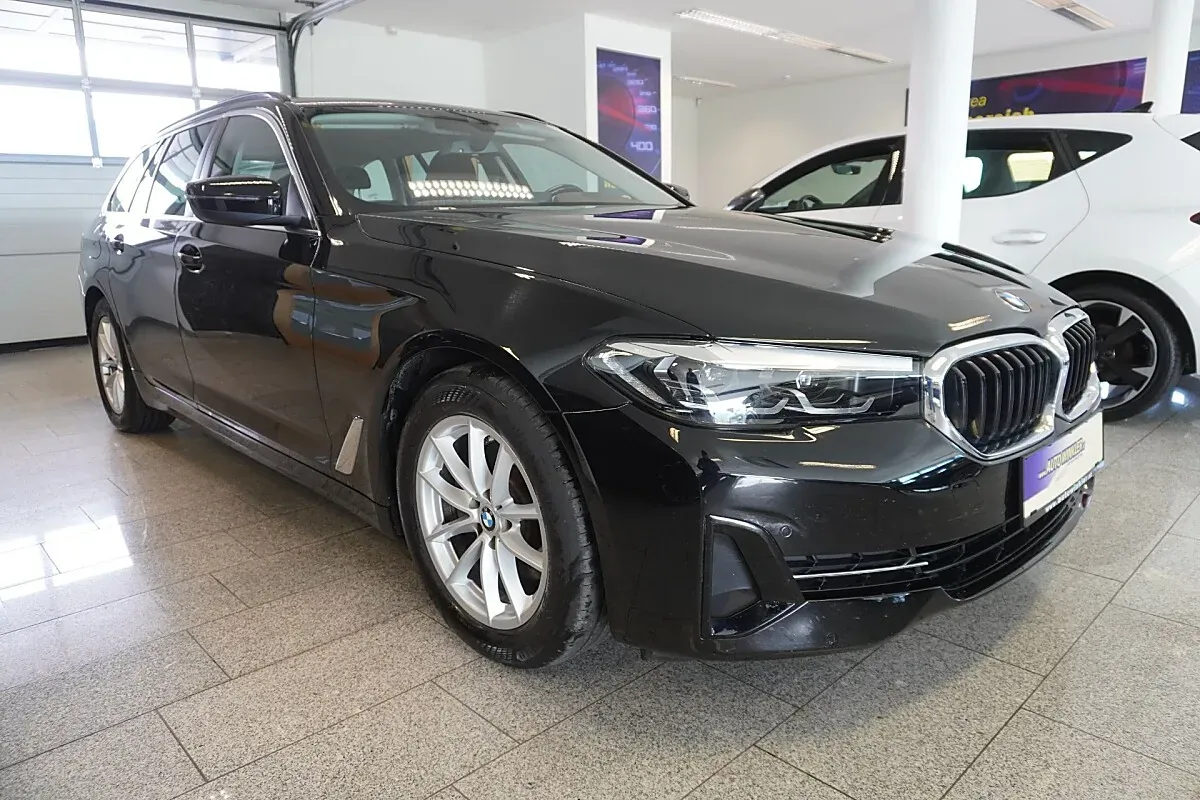 BMW 5 Series 2021 photo 3