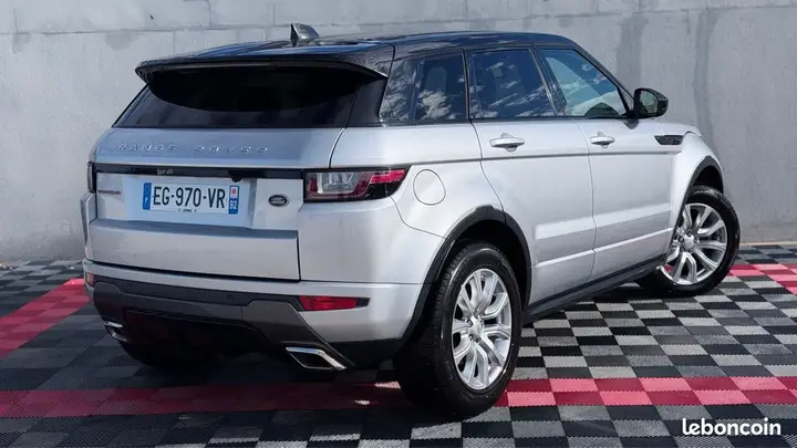 Land Rover Discovery Sport 2016 photo 4