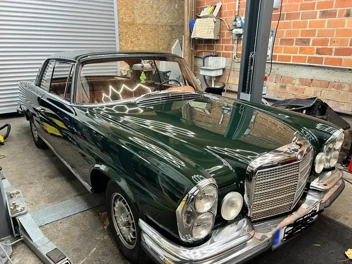 Mercedes-Benz 280