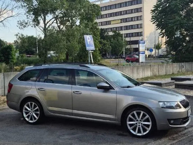 Skoda Octavia Combi 2016 photo 4