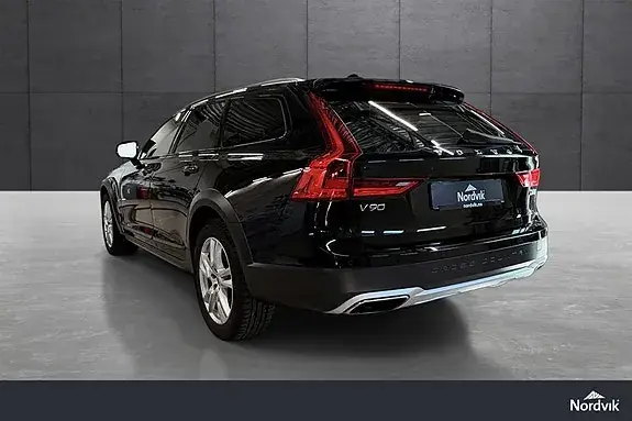 Volvo V90 Cross Country 2018 photo 4