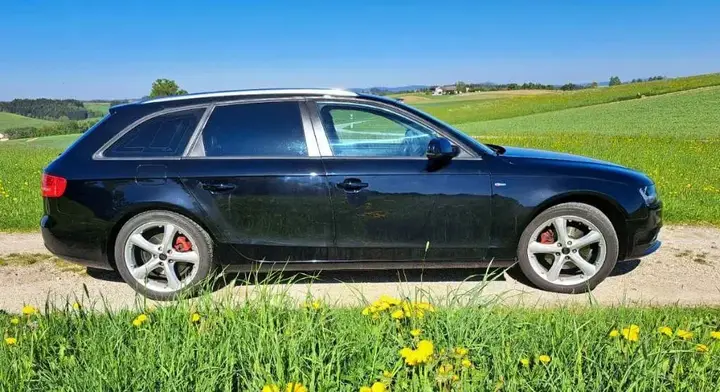 Audi A4 2015 photo 2