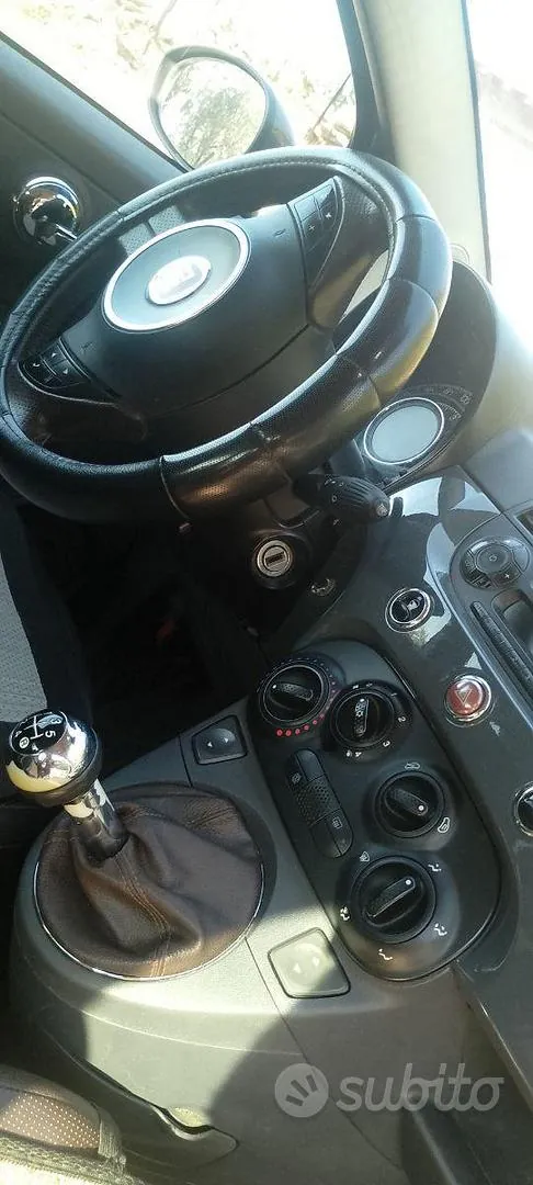 Fiat 500 2011 photo 2