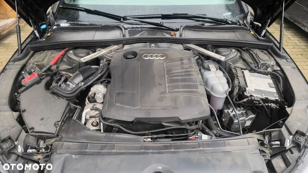 Audi A4 Avant 2023 photo 2