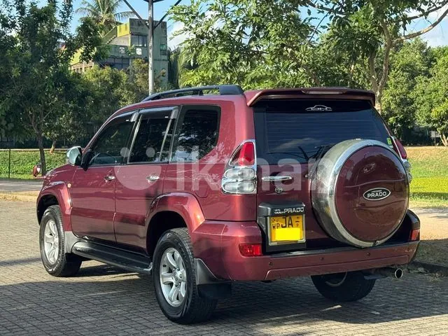 Toyota Land Cruiser Prado 2004 photo 4