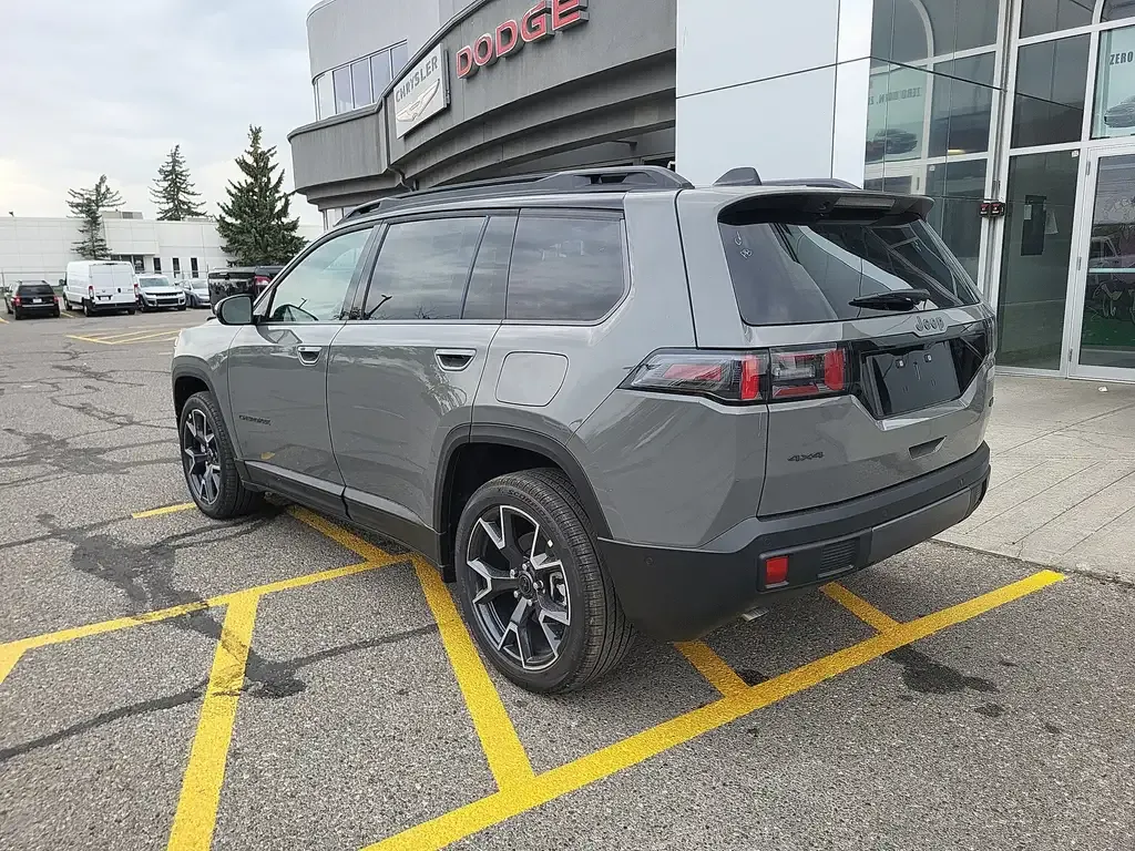 Jeep Cherokee 2026 photo 2