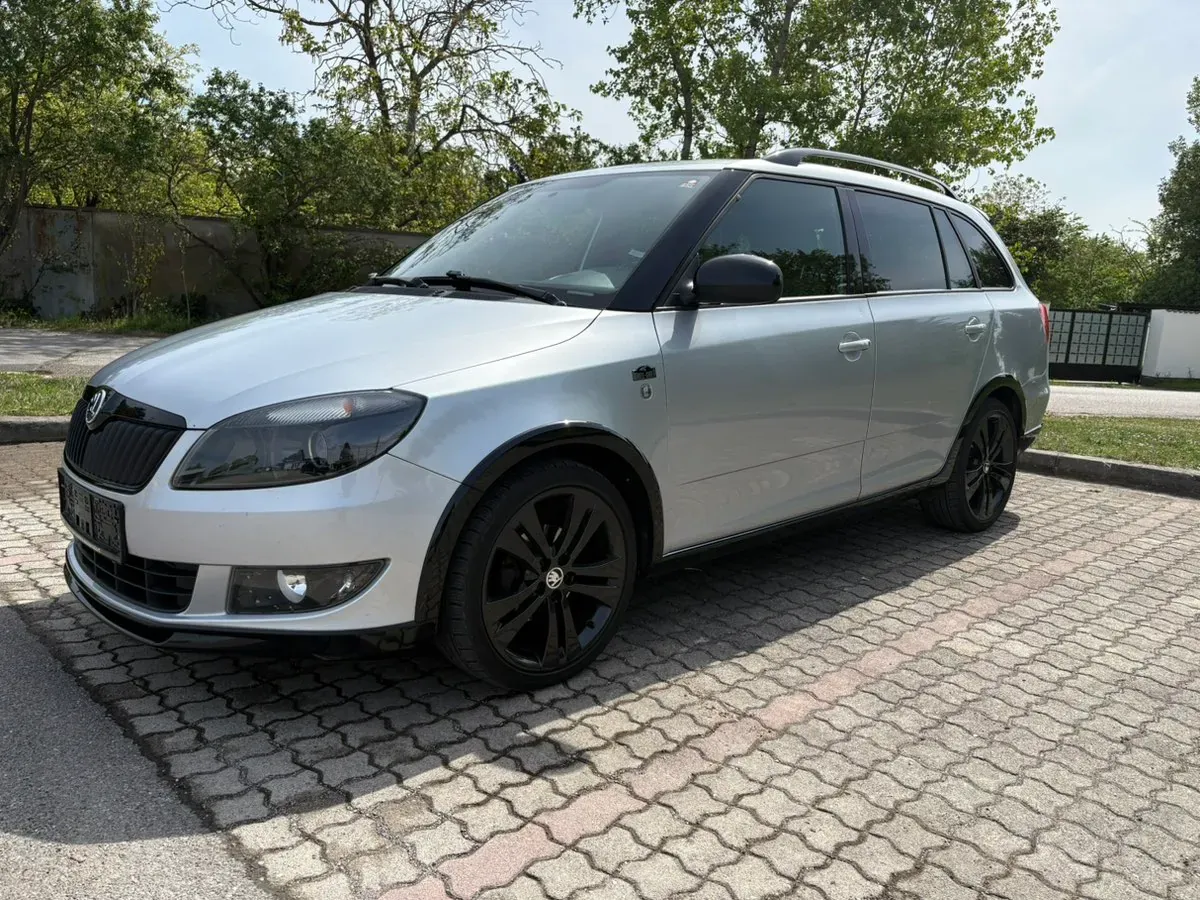 Skoda Fabia 2014 photo 3