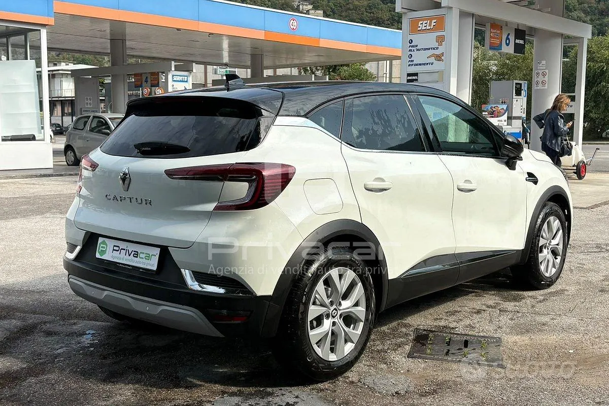 Renault Captur 2022 photo 5