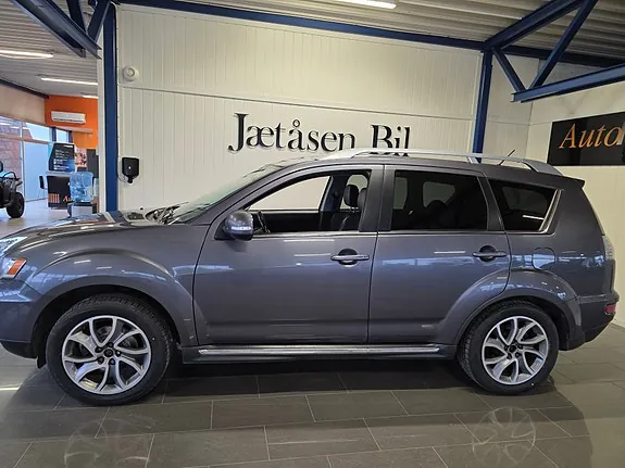 Mitsubishi Outlander 2010 photo 2