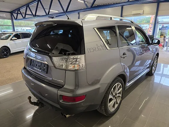 Mitsubishi Outlander 2010 photo 4