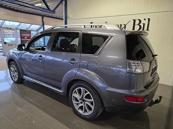 Mitsubishi Outlander 2010 photo 3