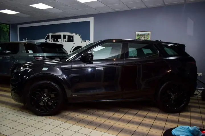 Land Rover Range Rover Evoque 2021 photo 3