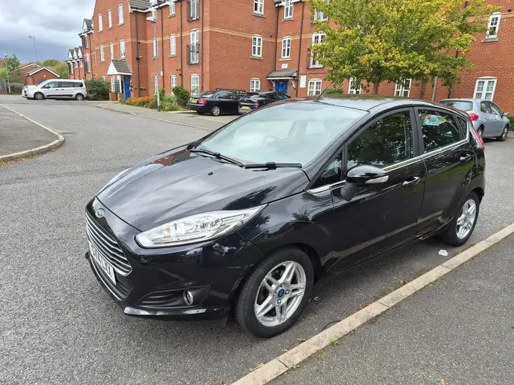 Ford Fiesta 2014 photo 4