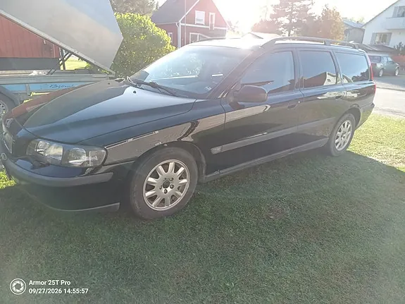 Volvo V70 2002 photo 2