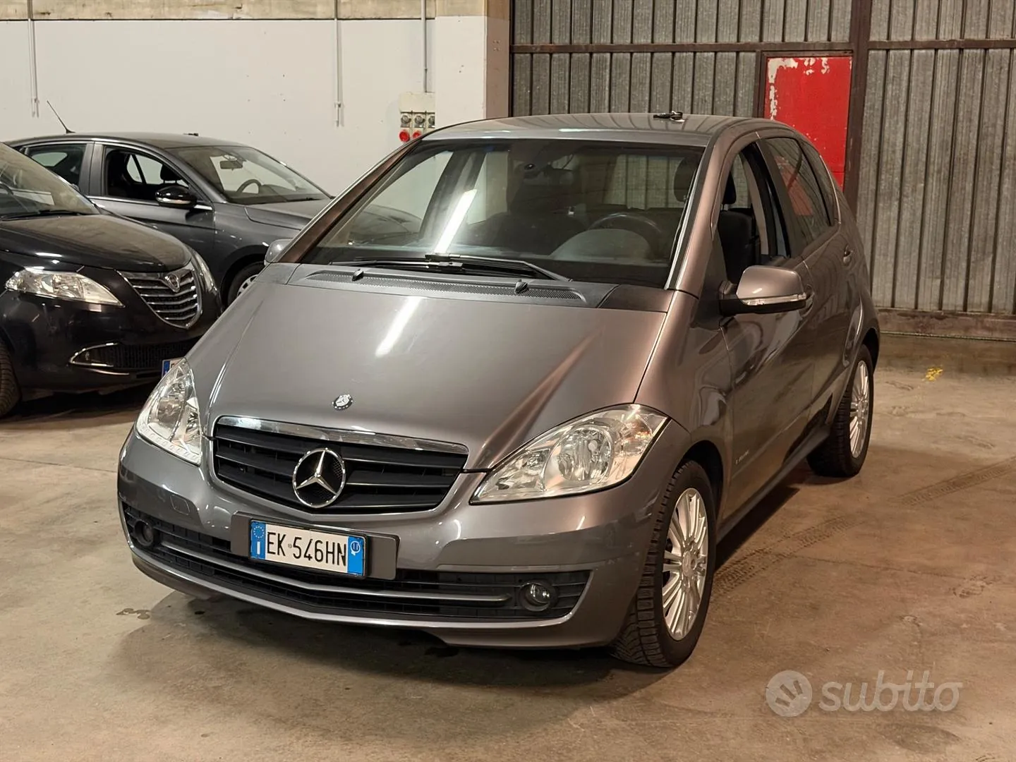 Mercedes-Benz A 160 2011 photo 2