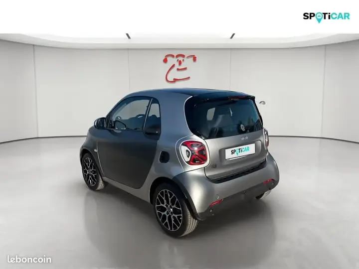 Smart Fortwo 2022 photo 3