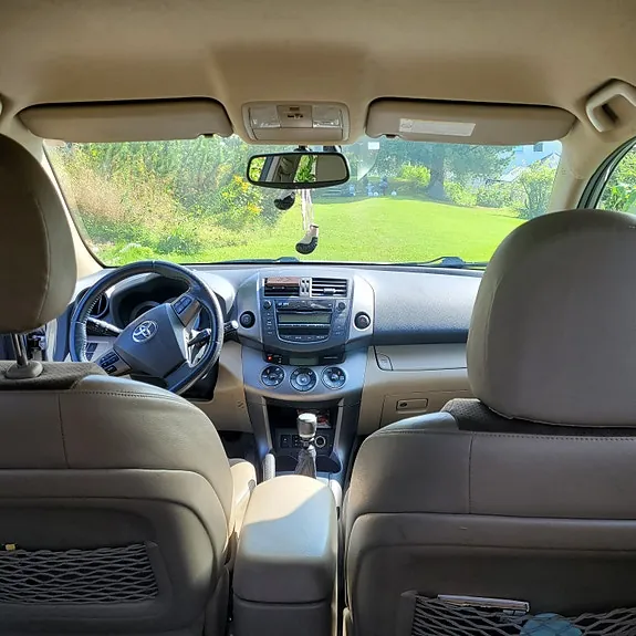 Toyota Rav4 2011 photo 3