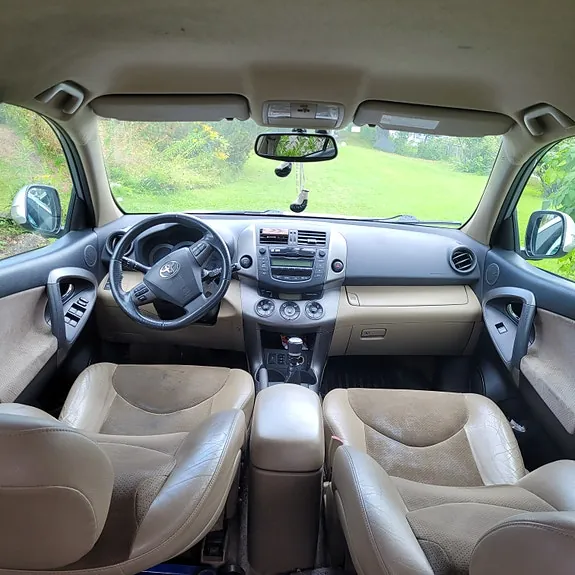 Toyota Rav4 2011 photo 4