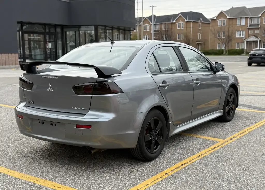 Mitsubishi Lancer 2016 photo 4