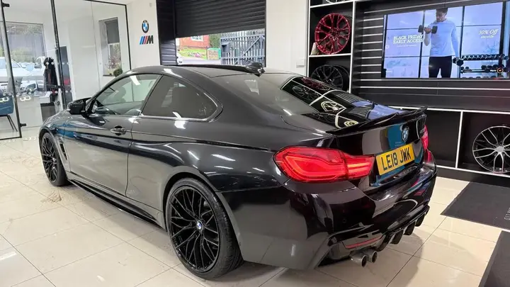 BMW 4 Series 2018 photo 2