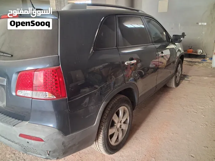 Kia Sorento 2011 photo 4