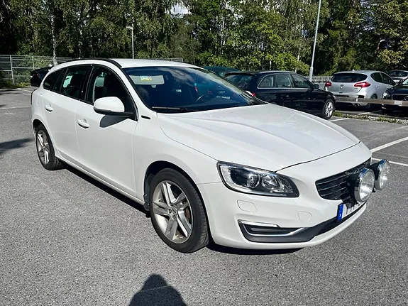 Volvo V60 2018 photo 2