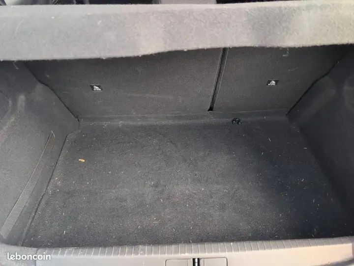 Peugeot 208 2022 photo 5