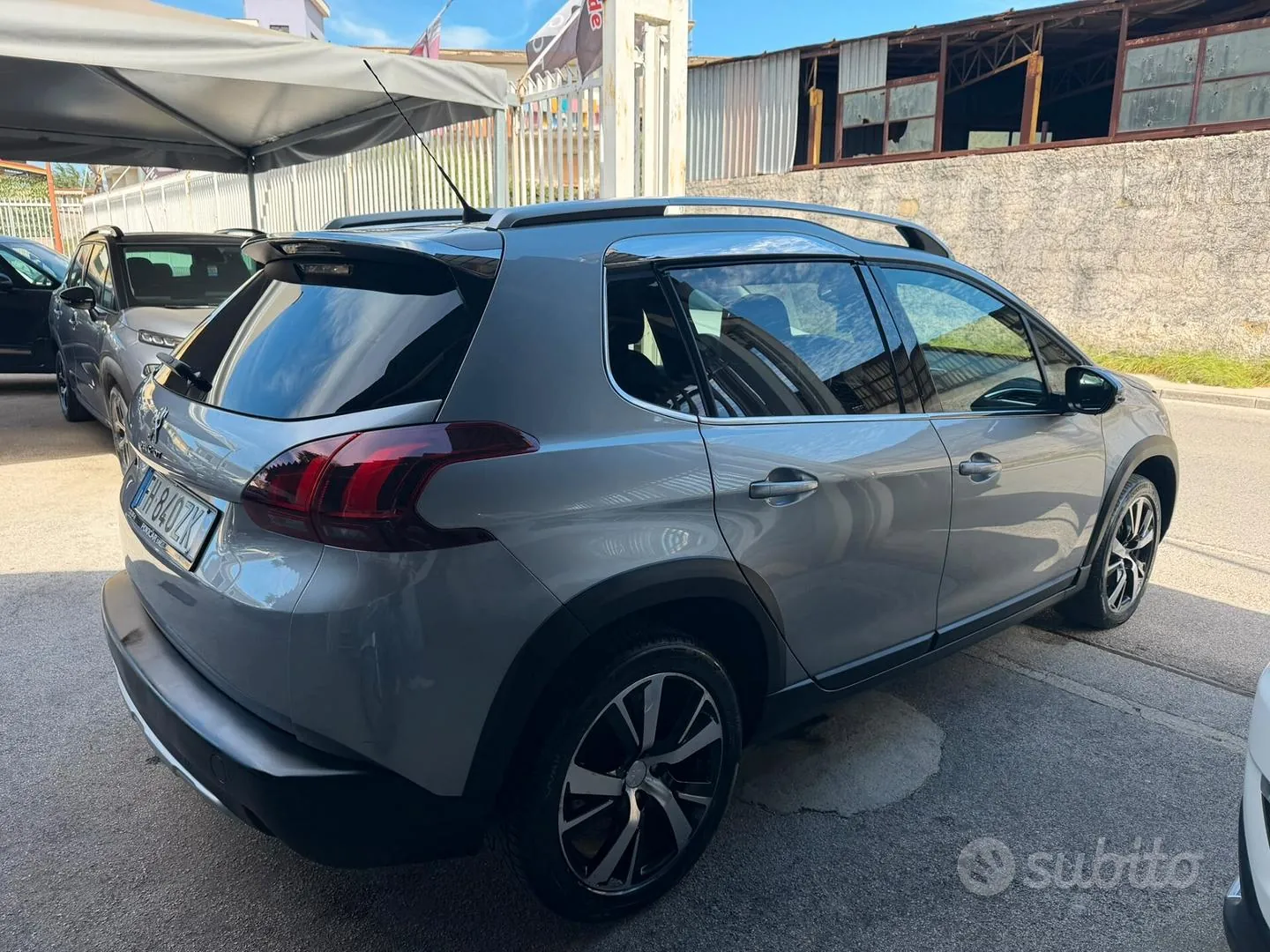 Peugeot 2008 2017 photo 2