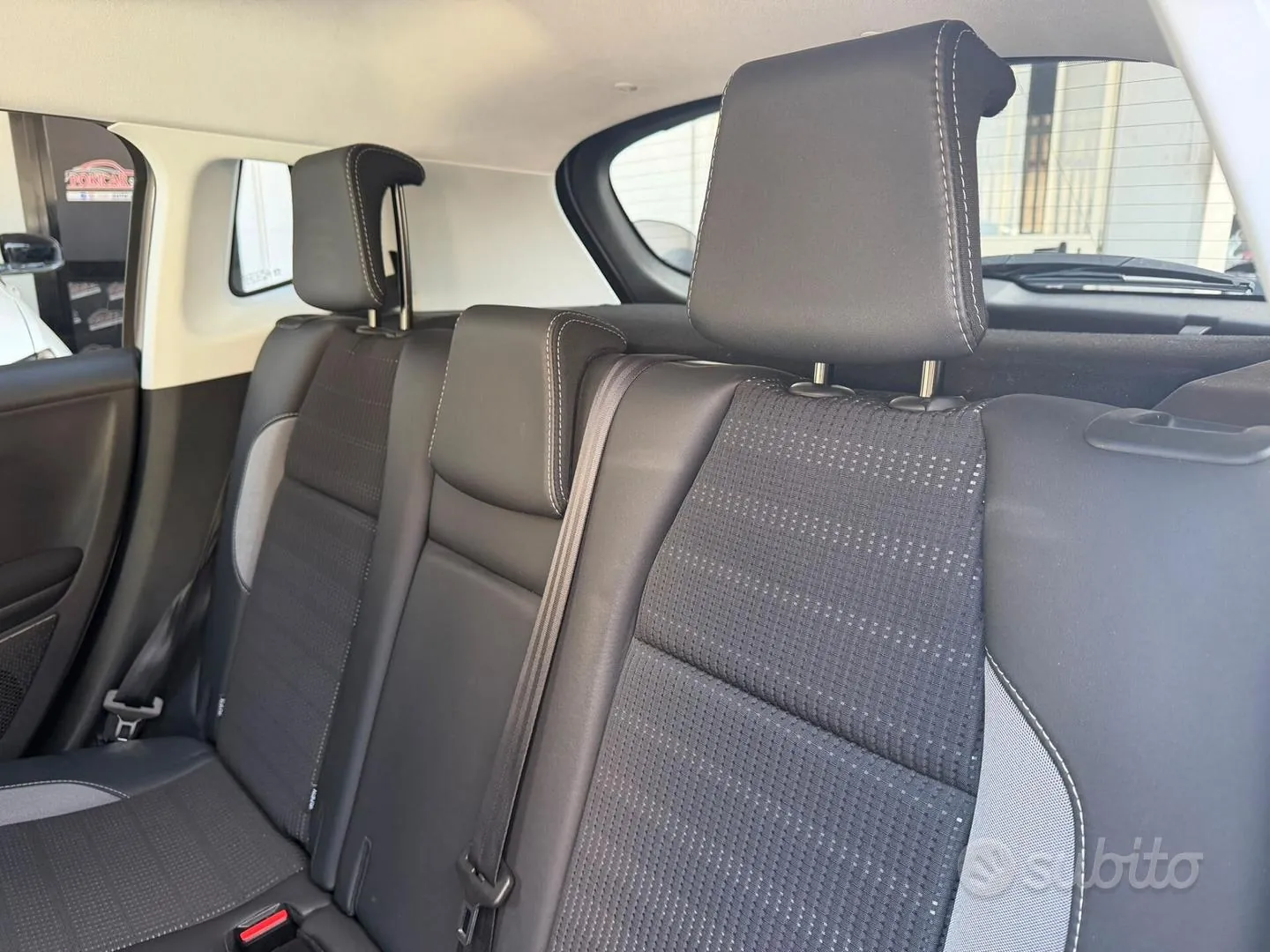 Peugeot 2008 2017 photo 5
