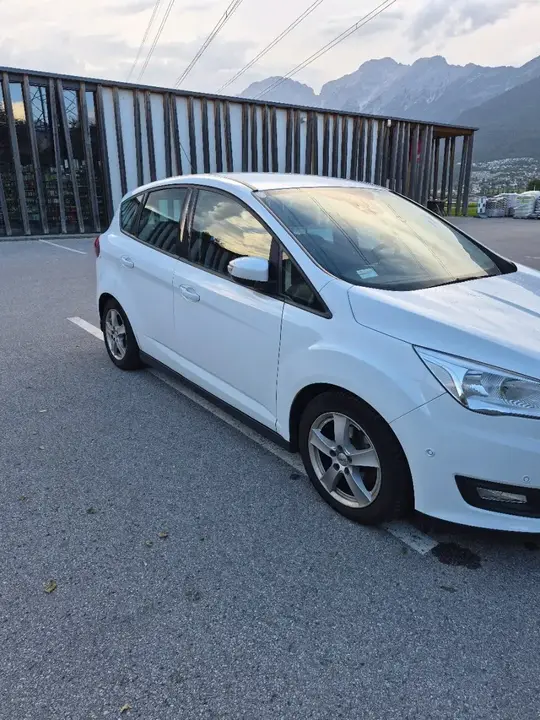 Ford C-Max 2016 photo 2