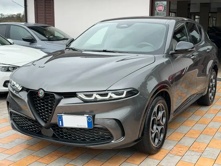 Alfa Romeo Tonale 2024 photo 2