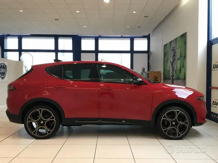 Alfa Romeo Tonale 2025 photo 2
